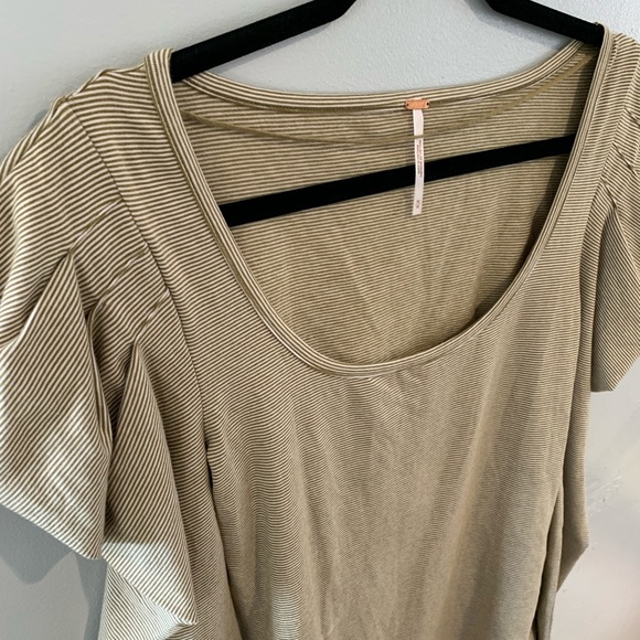 FREE PEOPLE BOHO Blouse-Medium Nude/Tan w/Shoulder Accent Womens EUC RET$108 - Picture 2 of 6